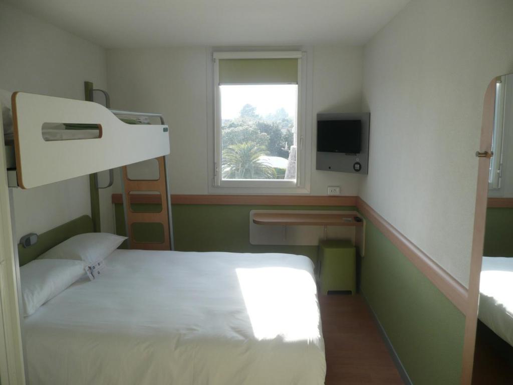 Ibis Budget Ajaccio Δωμάτιο φωτογραφία